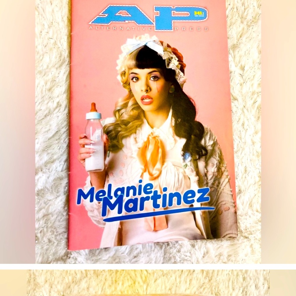 MAJOR ISO!!!!!!!! DOES ANYBODY HAVE THESE AP MAGAZINES.